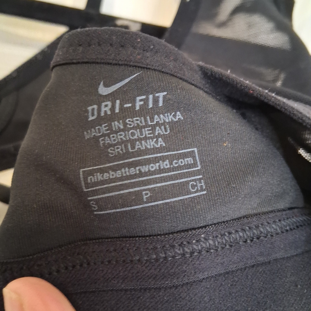 Nike Dri-FIT Black White Chevron Print Sports Bra Small – Activewear, Gym Core - Picture 3 of 8